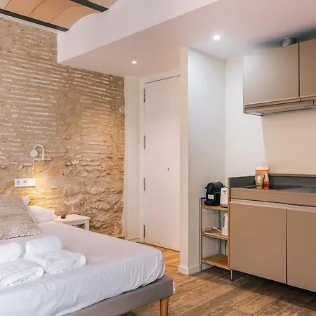 1 Ylang * Girona